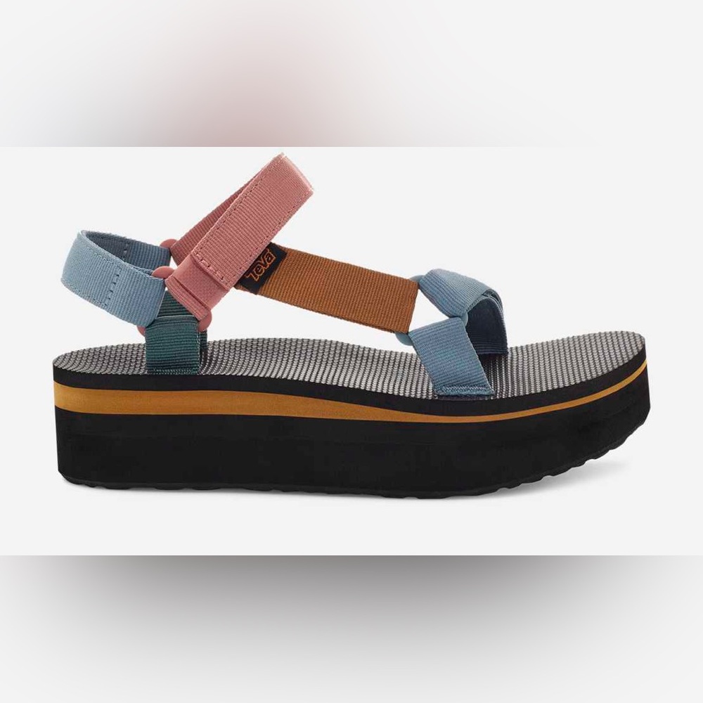Teva Flatform Universal Sandal